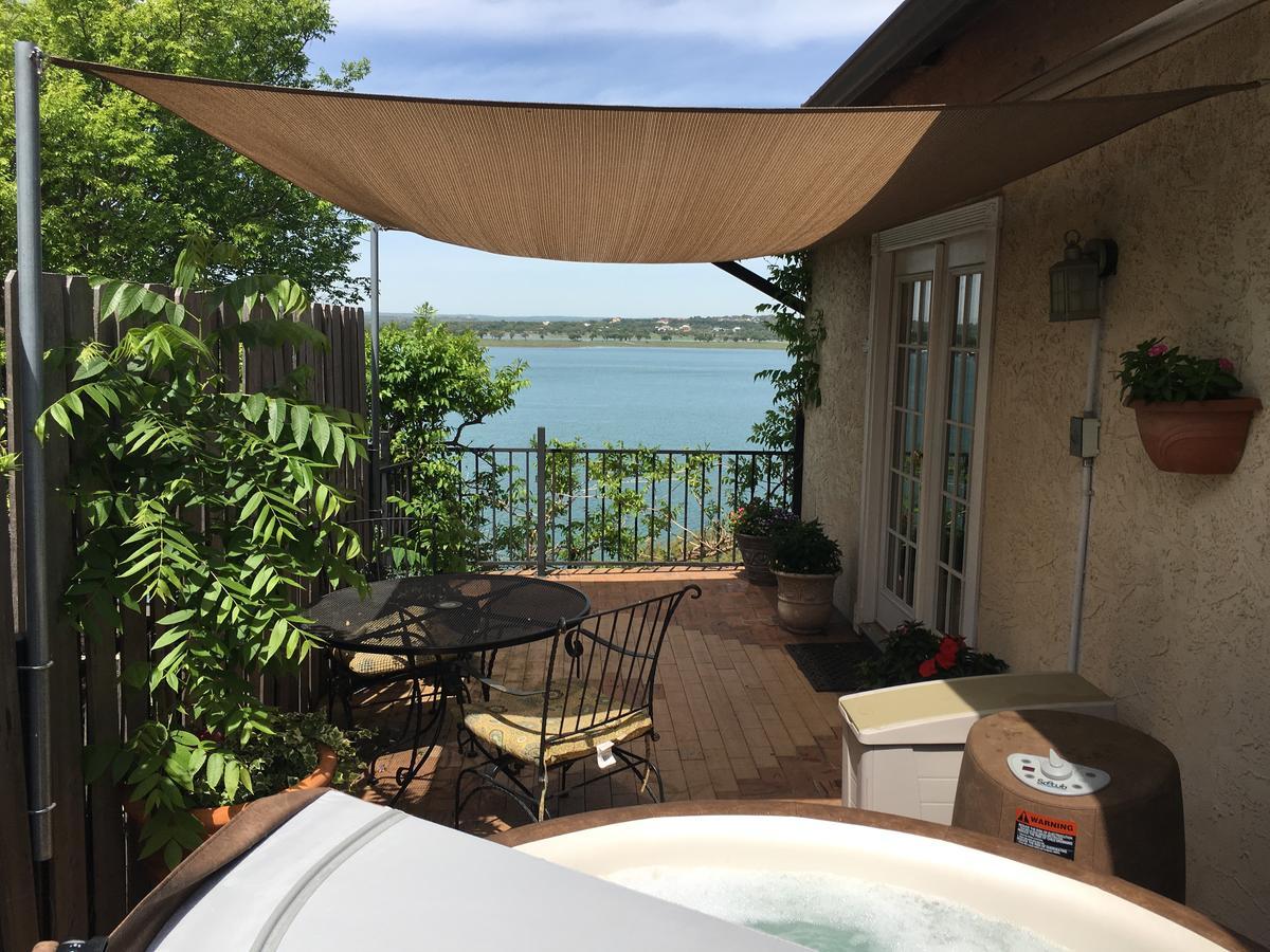 Lakehouse Bed And Breakfast Canyon Lake Exterior foto